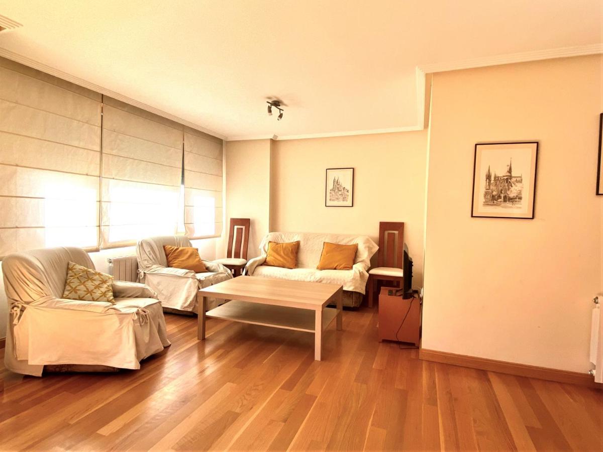 Housingleon - San Marcos Con Garaje Apartment Bagian luar foto
